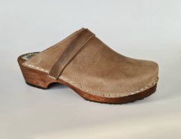 קבקבי עץ ירוק חאקי נובוק בסיס חום