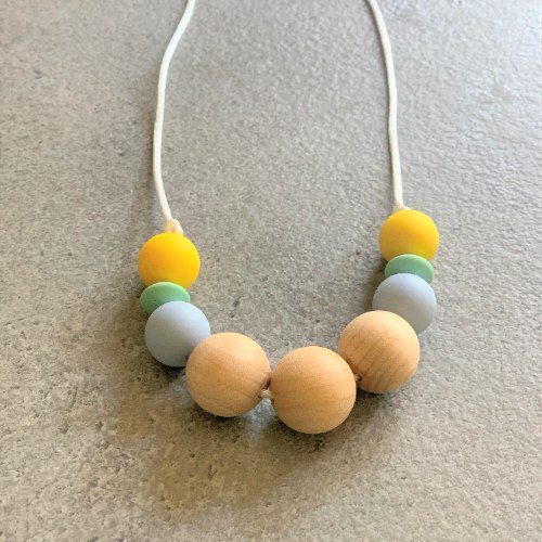 שרשרת HAPPY WOOD