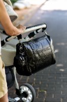 סט תיק החתלה שחור שברים דגם ברנדה