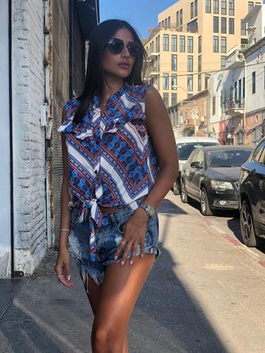 חולצת מלמלות קשירה