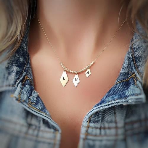 שרשרת מעויינים עם חרוזים