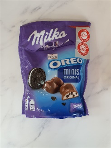 מילקה מיני אוריאו רגיל / לבן לבחירה