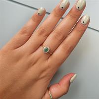 טבעת ספיר כחול ויהלומים דגם דיאנה