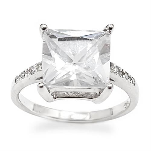 טבעת כסף מעוצבת אבן קריסטל בצורת ריבוע ומשובצת אבני זרקון  RG5956