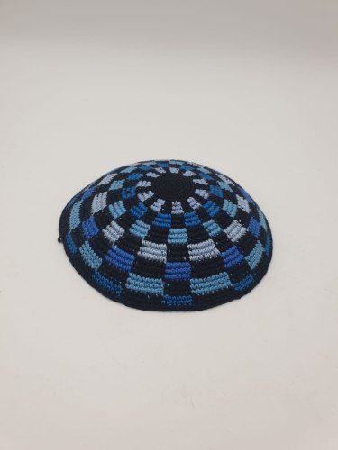 כיפה צבעונית דגם משבצות