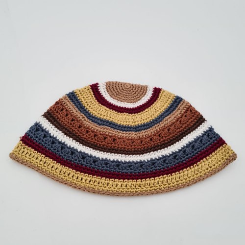 כיפה מיוחדת סרוגה בעבודת יד - צבעוני