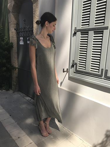 שמלת גלוריה זית