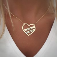 שרשרת לב עם פסים אלכסוניים, אבנים וחריטות דגם LA310