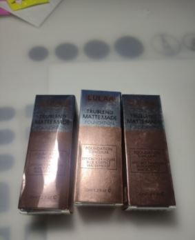 חוות דעת - מייק אפ למתבגרות -  כיסוי מלא וטשטוש קמטים ופגמים  בעור