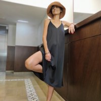 שמלת סאטן משי - שחורה