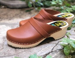 קבקבי עץ חום קאמל