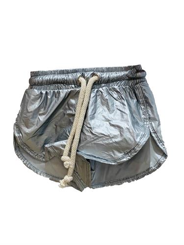 שורט ניילון כסוף