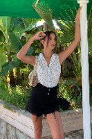 מכופתרת סופי הדפס עלים