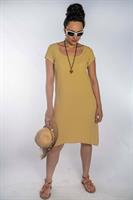 שמלה עם שרוול ומחשוף