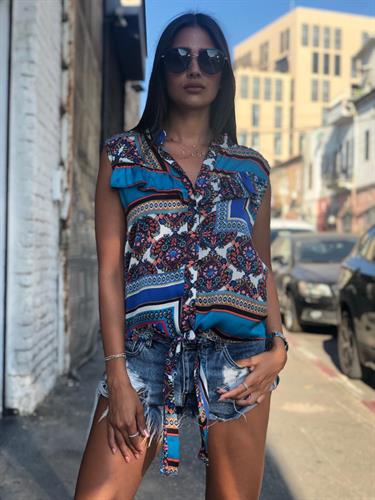 חולצת קשירה מלמלות