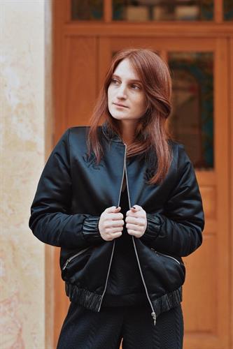 מעיל בומבר עור שחור