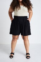 מכנסיי ג׳יה שחור