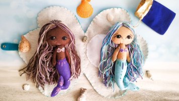 שתי בובות בת ים בערכה