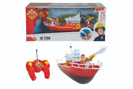 סמי הכבאי הסירה טיטאן עם שלט אלחוטי