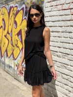 חצאית פשתן גזורה