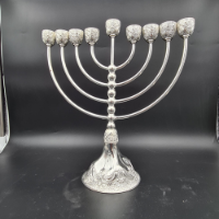 חנוכייה דגם "המוכספת המושלמת"