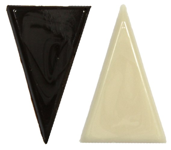 קישוט שוקולד משולש חום/לבן 690 יח'