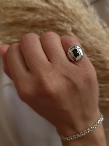 טבעת אבן שחורה בלן