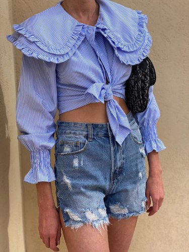 מכופתרת דאבלין