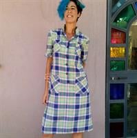 שמלת כותנה משובצת עם כיסים מידה M/L