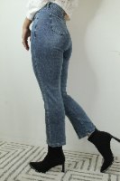 ג'ינס שליץ כחול