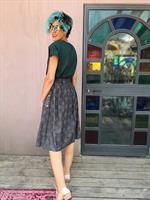 חולצה ירוקה עם כותפות ענק מגניבות טילים מידה M