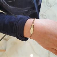 צמיד זהב חריטה לילד עם שרשרת פיגרו