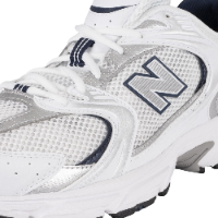 New Balance 530 Trainers
