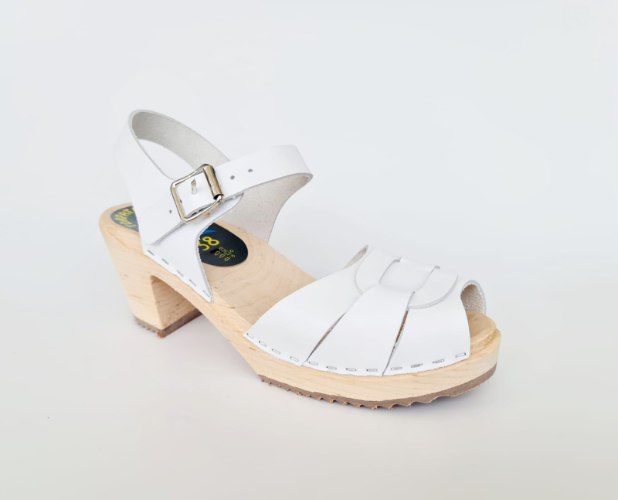 סנדלי נשים קלוע עקב עץ גבוה לבן