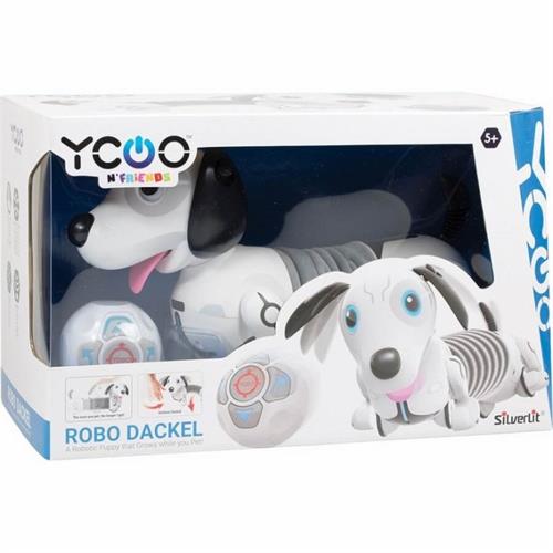 כלב תחש רובוטי רודף אחרי כדור