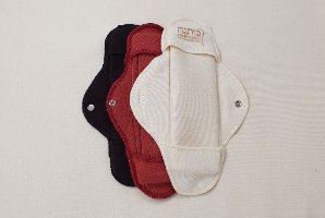 ערכת נערות הכוללת 9 תחבושות ב3 דרגות ספיגה שונות