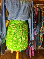 חצאית ג'ינס ירוקה פרחונית מידה S