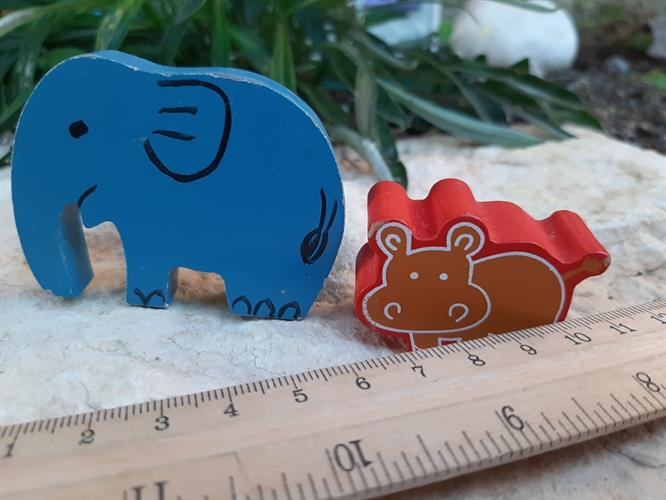 פיל והיפופוטם מעץ