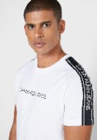 טי שרט גברים CALVIN KLEIN צבע לבן LOGO