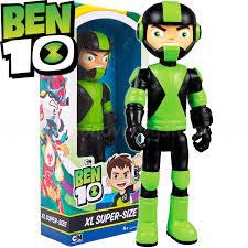 דמות בן 10 עם קסדה