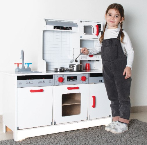 מטבח מאובזר ענק