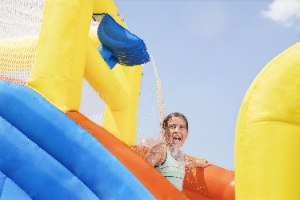 מתקן קפיצה מתנפח פארק מים מסלול מירוצים + כדורסל בסטוואיי BESTWAY 53377 - קפיץ קפוץ