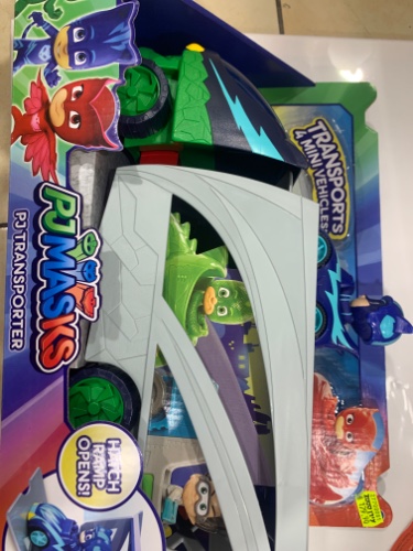 כח פיג’י מוביל רכבים