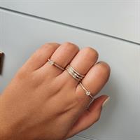 טבעת יהלומים 0.45 קראט בזהב 14 קרט יהלומים לבנים