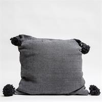 כרית פונפונים