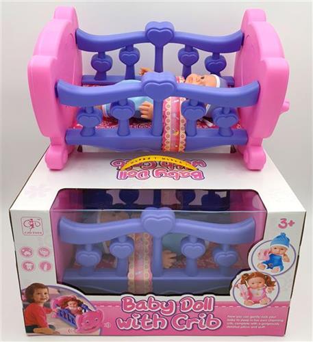 מיטה עם בובה