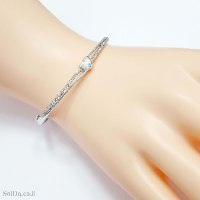 צמיד קשיח מכסף משובץ אבני זרקון מעוצב לב קטן  Z3172 | תכשיטי כסף 925 | צמידי כסף