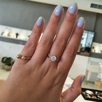 טבעת זהב פתוחה כדורים