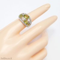 טבעת רחבה מכסף משובצת אבני פרידוט ואבני זרקון  RG6285 | תכשיטי כסף 925 | טבעות כסף