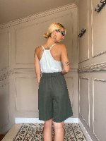 מכנסי CLASSIC קצרים -זית